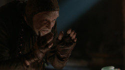 extant_GameOfThrones_2x05-TheGhostOfHarrenhal_2950