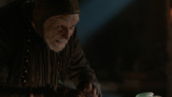 extant_GameOfThrones_2x05-TheGhostOfHarrenhal_2951