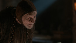extant_GameOfThrones_2x05-TheGhostOfHarrenhal_2955