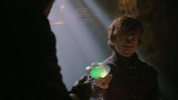 extant_GameOfThrones_2x05-TheGhostOfHarrenhal_2957