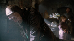 extant_GameOfThrones_2x05-TheGhostOfHarrenhal_2970