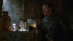 extant_GameOfThrones_2x05-TheGhostOfHarrenhal_2990