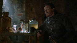 extant_GameOfThrones_2x05-TheGhostOfHarrenhal_2991