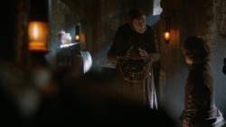 extant_GameOfThrones_2x05-TheGhostOfHarrenhal_3014