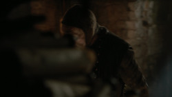 extant_GameOfThrones_2x05-TheGhostOfHarrenhal_3026