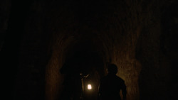 extant_GameOfThrones_2x05-TheGhostOfHarrenhal_3065
