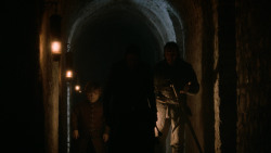 extant_GameOfThrones_2x05-TheGhostOfHarrenhal_3067