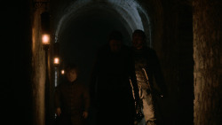 extant_GameOfThrones_2x05-TheGhostOfHarrenhal_3069