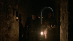 extant_GameOfThrones_2x05-TheGhostOfHarrenhal_3082