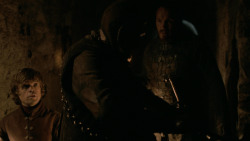 extant_GameOfThrones_2x05-TheGhostOfHarrenhal_3089