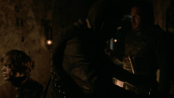 extant_GameOfThrones_2x05-TheGhostOfHarrenhal_3091