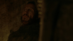 extant_GameOfThrones_2x05-TheGhostOfHarrenhal_3098