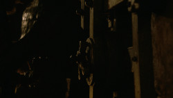 extant_GameOfThrones_2x05-TheGhostOfHarrenhal_3111