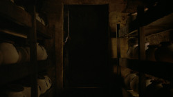 extant_GameOfThrones_2x05-TheGhostOfHarrenhal_3121