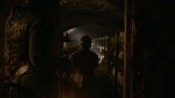 extant_GameOfThrones_2x05-TheGhostOfHarrenhal_3175
