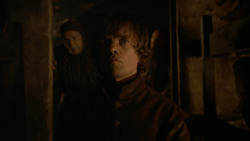 extant_GameOfThrones_2x05-TheGhostOfHarrenhal_3196
