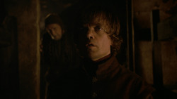extant_GameOfThrones_2x05-TheGhostOfHarrenhal_3204