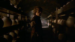 extant_GameOfThrones_2x05-TheGhostOfHarrenhal_3224