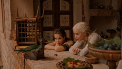 extant_GameOfThrones_2x05-TheGhostOfHarrenhal_3239