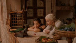 extant_GameOfThrones_2x05-TheGhostOfHarrenhal_3242