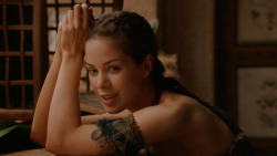 extant_GameOfThrones_2x05-TheGhostOfHarrenhal_3285