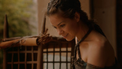 extant_GameOfThrones_2x05-TheGhostOfHarrenhal_3295