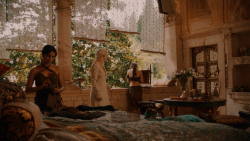 extant_GameOfThrones_2x05-TheGhostOfHarrenhal_3301