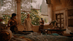 extant_GameOfThrones_2x05-TheGhostOfHarrenhal_3303