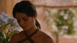 extant_GameOfThrones_2x05-TheGhostOfHarrenhal_3308