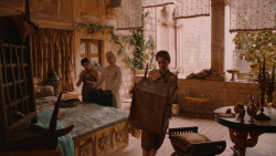 extant_GameOfThrones_2x05-TheGhostOfHarrenhal_3309