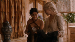 extant_GameOfThrones_2x05-TheGhostOfHarrenhal_3326