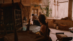extant_GameOfThrones_2x05-TheGhostOfHarrenhal_3331