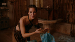 extant_GameOfThrones_2x05-TheGhostOfHarrenhal_3336