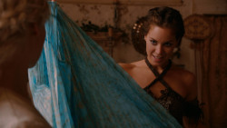 extant_GameOfThrones_2x05-TheGhostOfHarrenhal_3347