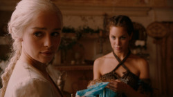 extant_GameOfThrones_2x05-TheGhostOfHarrenhal_3368