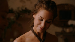 extant_GameOfThrones_2x05-TheGhostOfHarrenhal_3391