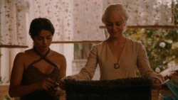 extant_GameOfThrones_2x05-TheGhostOfHarrenhal_3395