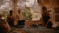extant_GameOfThrones_2x05-TheGhostOfHarrenhal_3407