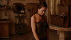 extant_GameOfThrones_2x05-TheGhostOfHarrenhal_3413