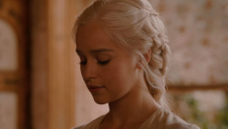 extant_GameOfThrones_2x05-TheGhostOfHarrenhal_3419