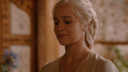 extant_GameOfThrones_2x05-TheGhostOfHarrenhal_3447