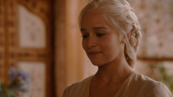 extant_GameOfThrones_2x05-TheGhostOfHarrenhal_3451
