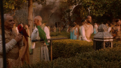 extant_GameOfThrones_2x05-TheGhostOfHarrenhal_3454