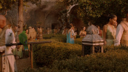 extant_GameOfThrones_2x05-TheGhostOfHarrenhal_3457