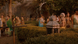 extant_GameOfThrones_2x05-TheGhostOfHarrenhal_3458