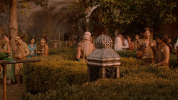 extant_GameOfThrones_2x05-TheGhostOfHarrenhal_3460