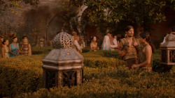 extant_GameOfThrones_2x05-TheGhostOfHarrenhal_3464