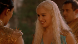 extant_GameOfThrones_2x05-TheGhostOfHarrenhal_3475