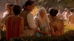 extant_GameOfThrones_2x05-TheGhostOfHarrenhal_3481