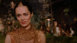 extant_GameOfThrones_2x05-TheGhostOfHarrenhal_3483